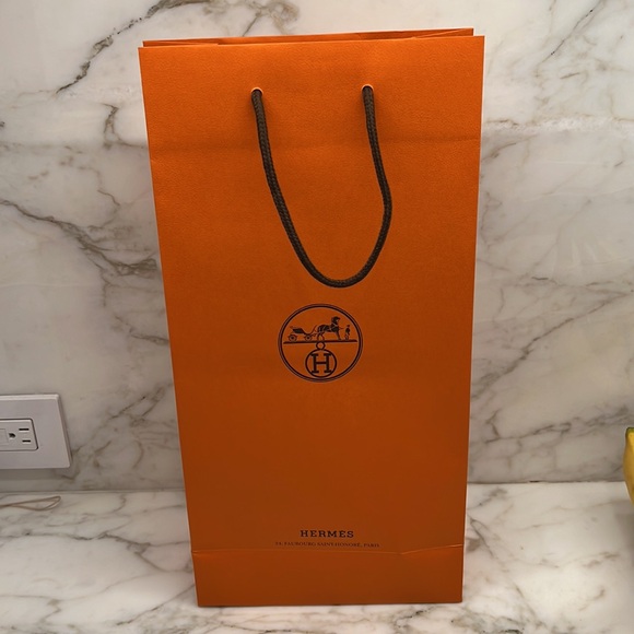 Hermes Shopping Bag - Picture 2 of 5